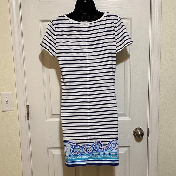 Lilly Pulitzer Black/White Striped With Blue Wave Hem Mini Dress - Medium - Picture 2 of 8